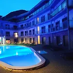 Alessandra Aparthotel 4*