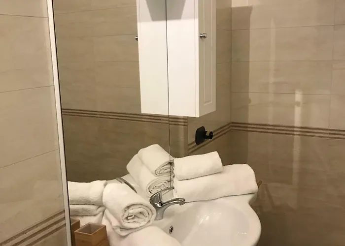 Alessandra מלון דירות 4*