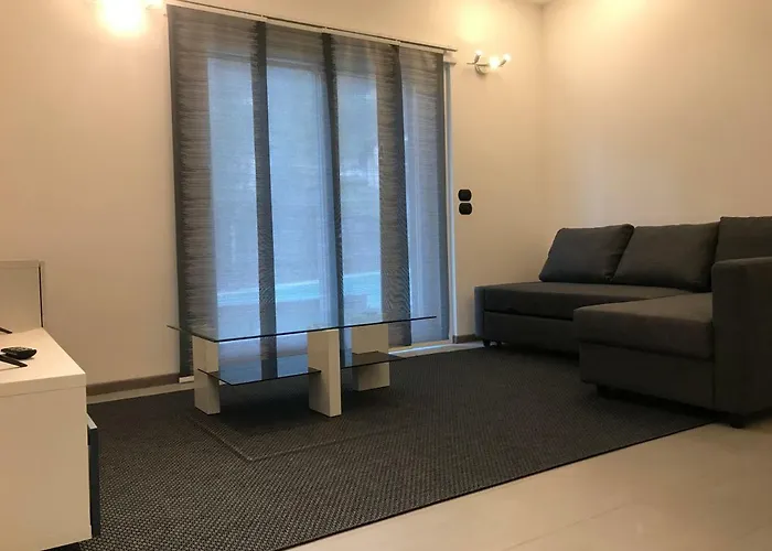 מלון דירות Alessandra 4*