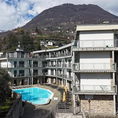 Alessandra دومازو